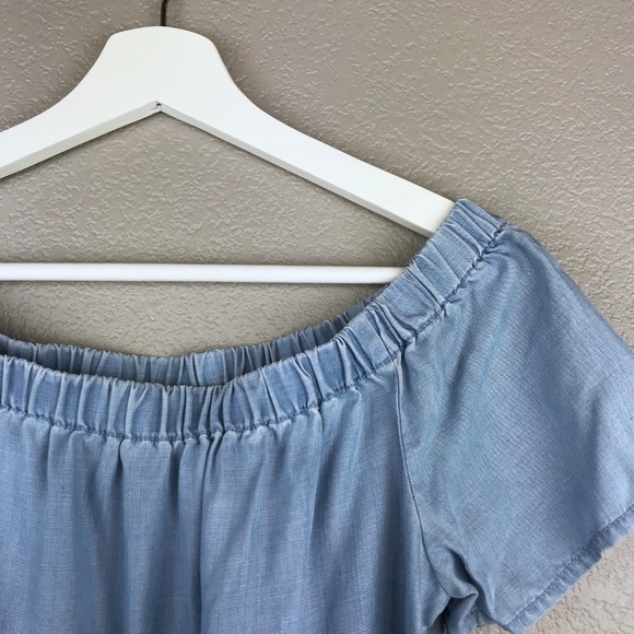 Vince Camuto Chambray Off the Shoulders Top - Picture 3 of 7